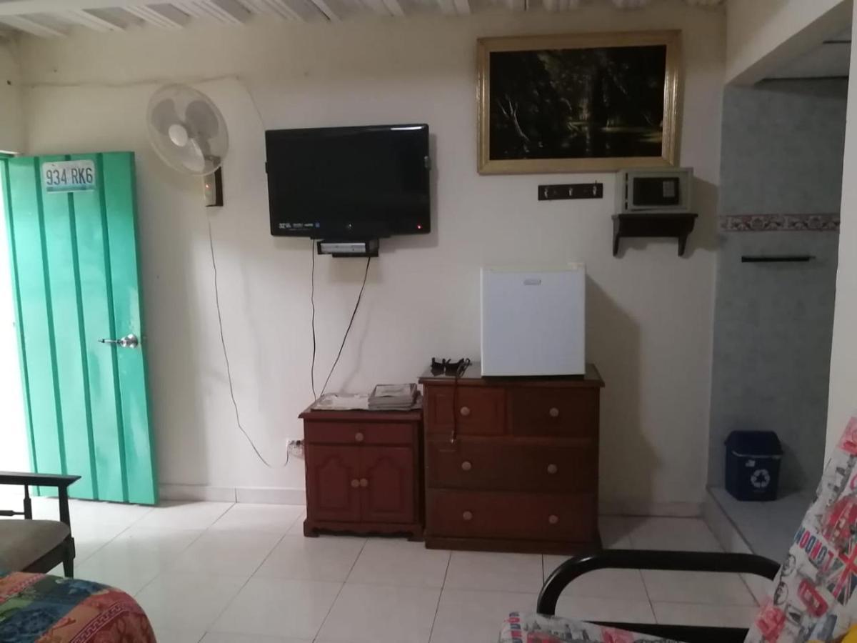Cafe Inn Casa Hotel مونتينيغرو المظهر الخارجي الصورة
