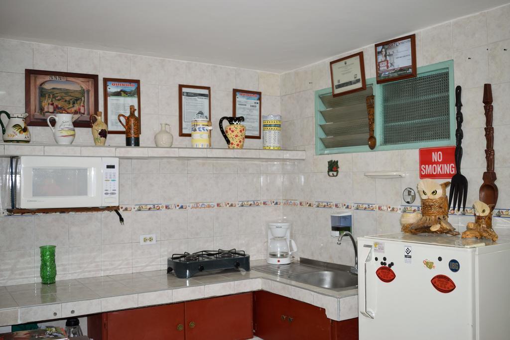 Cafe Inn Casa Hotel مونتينيغرو المظهر الخارجي الصورة